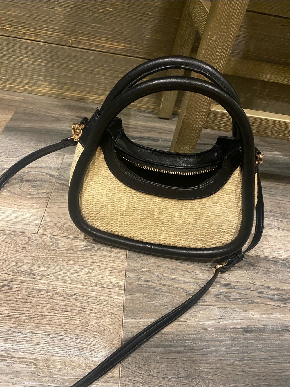 Small crossbody